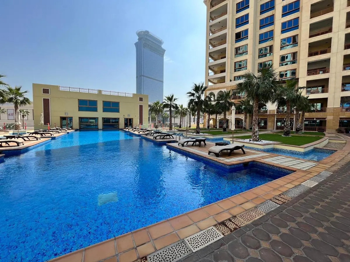 Marina Residences 2Br: Seaside In Palm Jumeirah Dubai